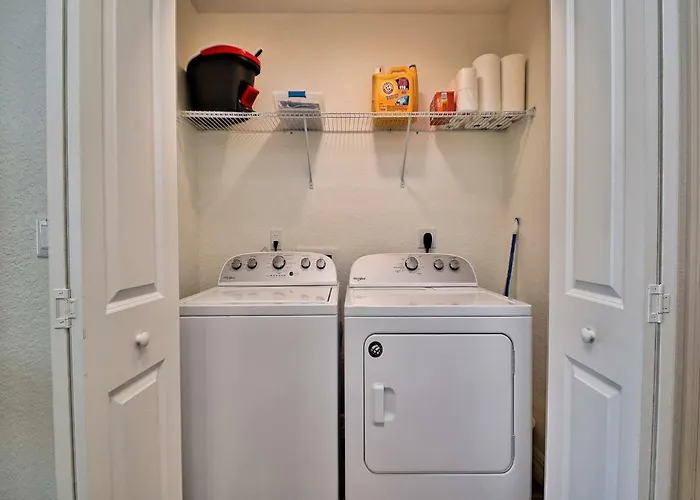 Sandpiper's Cove 201 Sandpiper's Cove Luxury 3 Bedroom 2 Bathroom 23132 Apartment Clearwater Beach