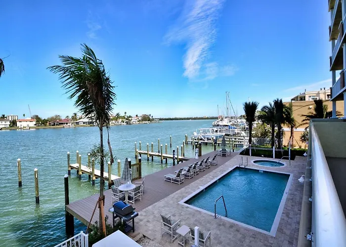 Sandpiper's Cove 201 Sandpiper's Cove Luxury 3 Bedroom 2 Bathroom 23132 Clearwater Beach
